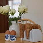 Maytham Cottage