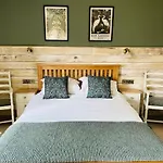 Hare & Hounds Bed & Breakfast