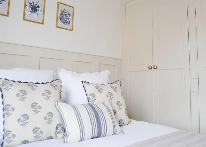 Rye Harbour Cosy Cottage
