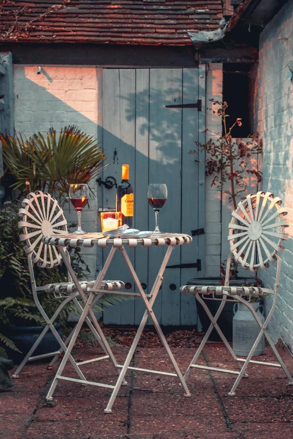 Holiday home *new* Noel “a Romantic Quirky Little Gem” Rye