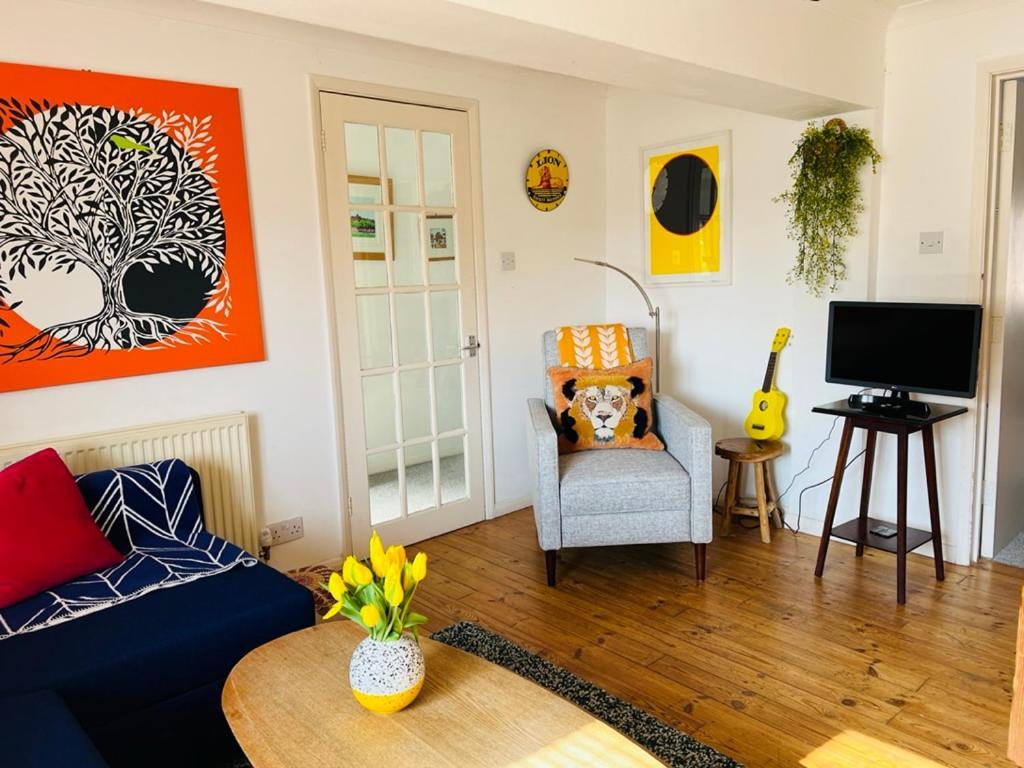 Larkin House Rye