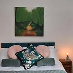 Honey Cottage