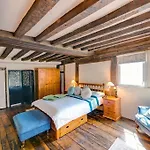 Flushing House, Rye