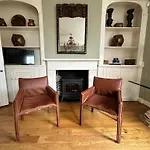 The Bronte Wing At The Apothecary Rye