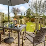 2 Bed In Rye 87042