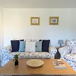 Humphries Cross Apartments