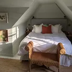Willow Cottage