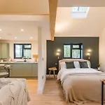 The Garden Room By Bloom Stays
