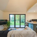 The Garden Room By Bloom Stays