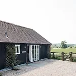 The Bullock Lodge, Rye Foreign