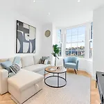 Timeless Comfort 1 Bed Gem With Deluxe Kitchen