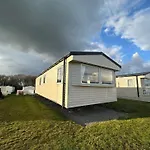 Cosy Static Caravan In Rye!