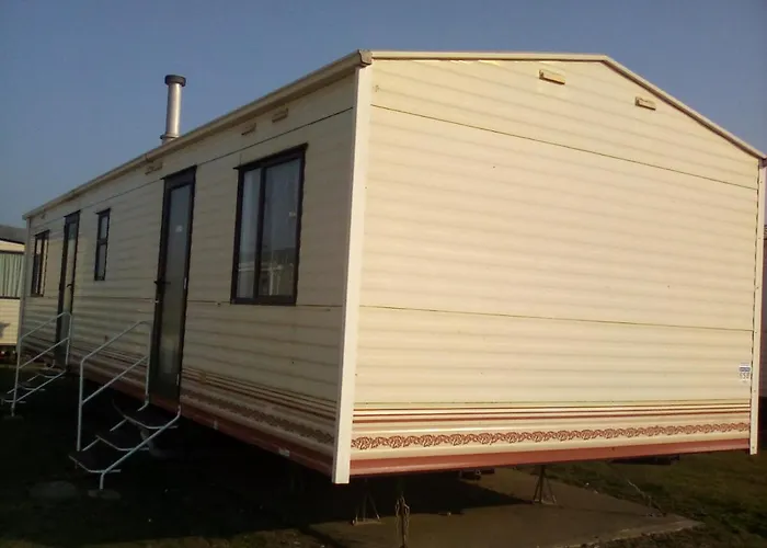 Stunning 3-Bed Caravan In Camber Kitesurf Family