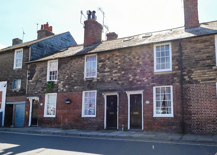 Lily Cottage