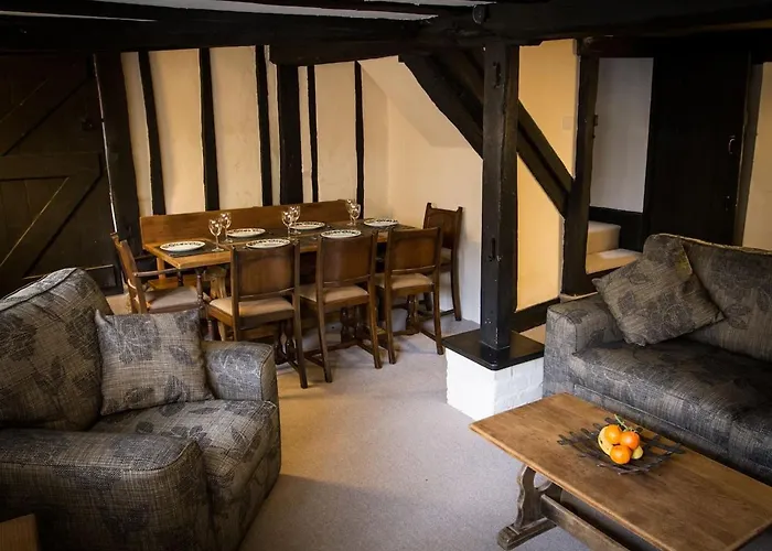 Grade II Listed Cottage In Rye Citadel, Sleeps 6-8