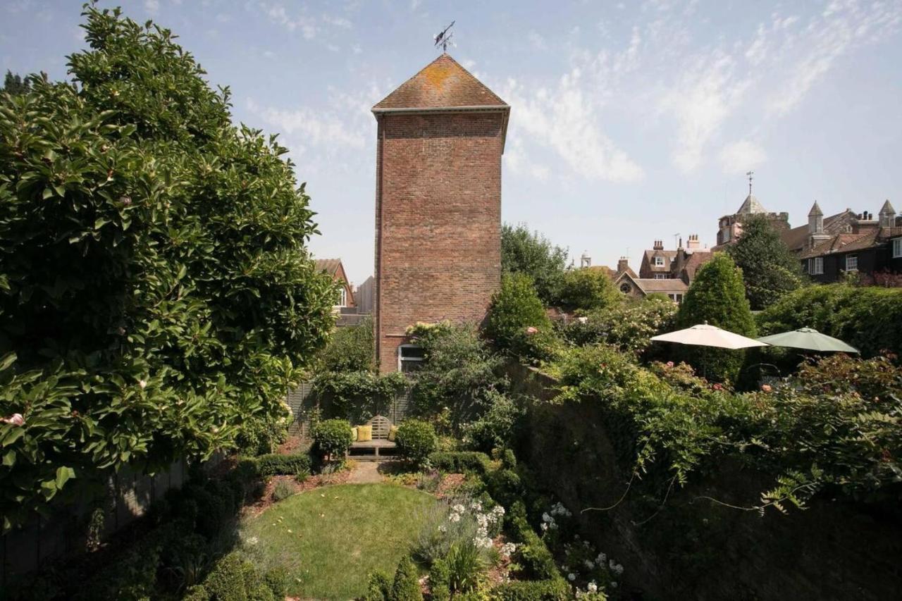 Medieval Town House - Walled Garden Sleeps 8 Holiday home