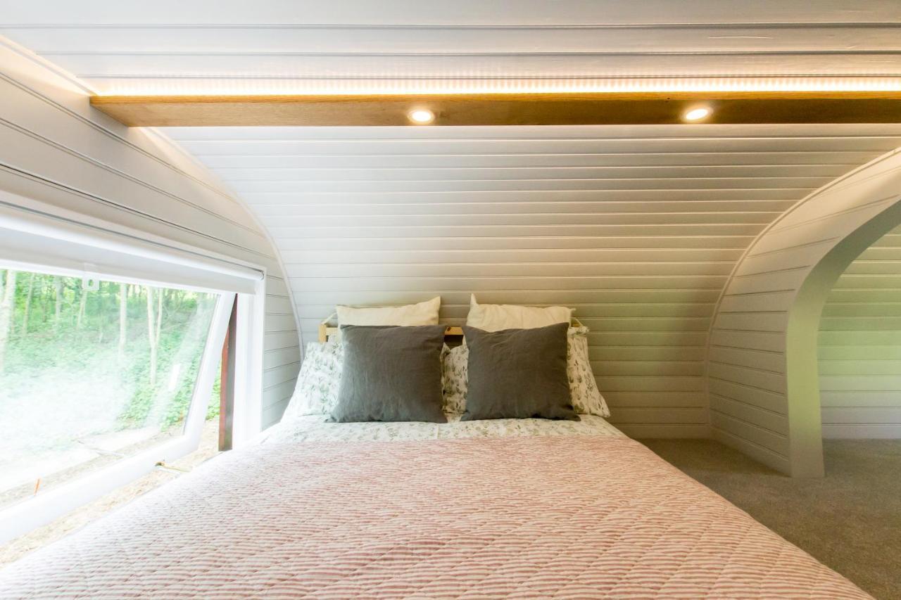 Extraordinary Huts Ltd Farm stay