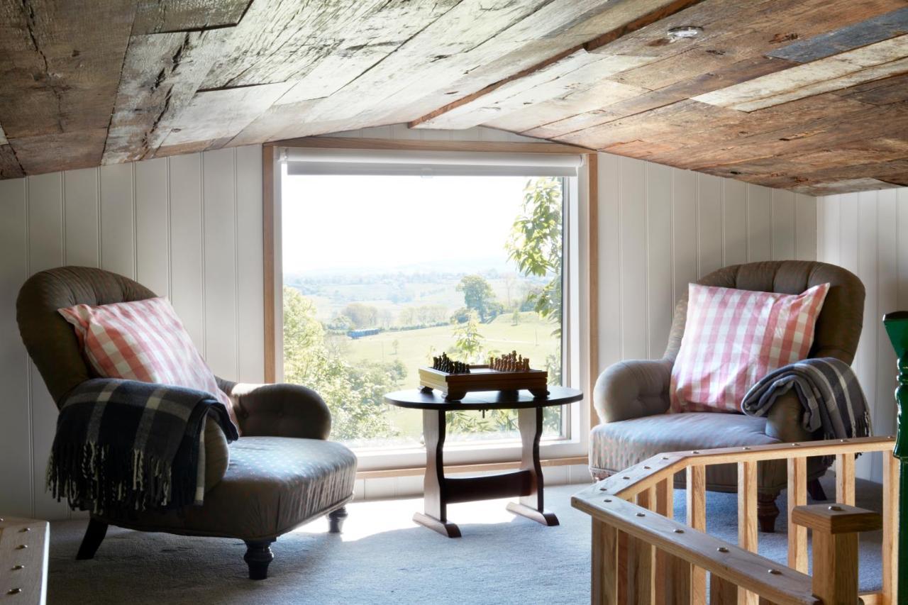 Farm stay Extraordinary Huts Ltd *