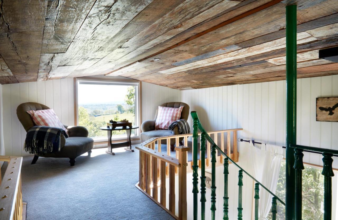 Extraordinary Huts Ltd Rye