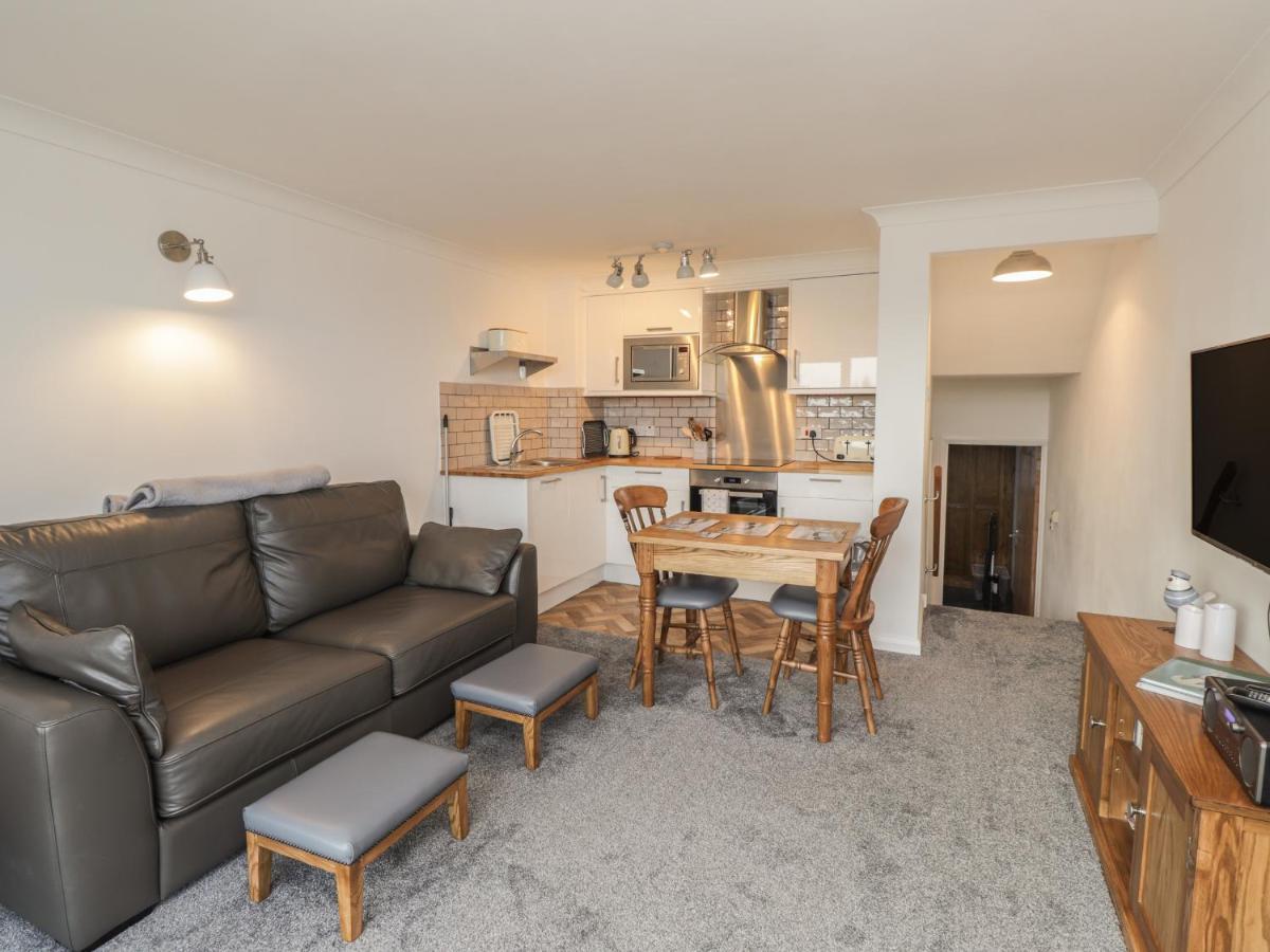 7 Waves Apartment