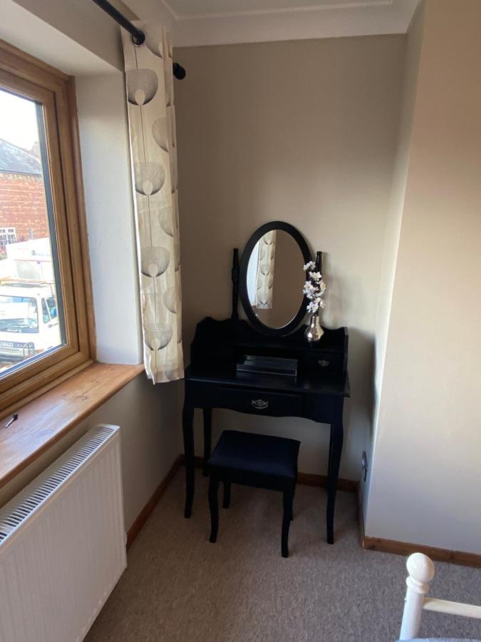 2 Regent Square