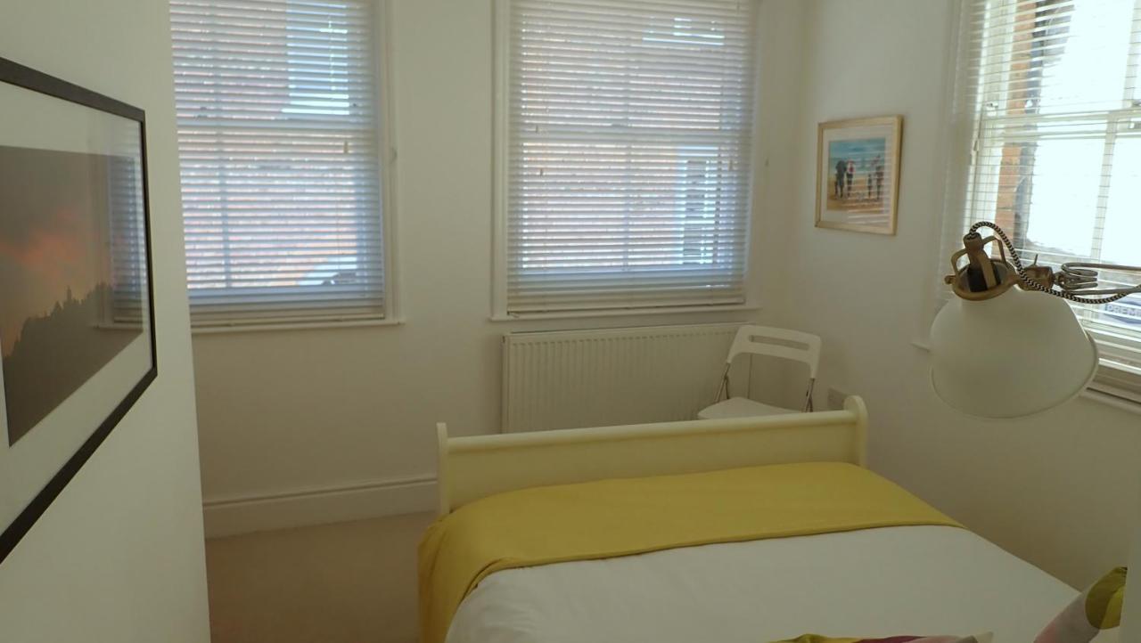 Holiday home Little Sussex House