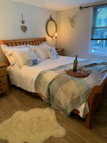 Holiday home *new* Noel “a Romantic Quirky Little Gem” *