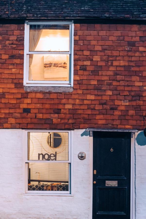 *new* Noel “a Romantic Quirky Little Gem” Holiday home *