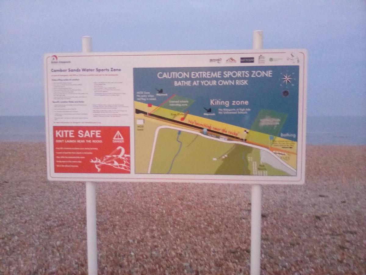 Stunning 3-bed Caravan In Camber Kitesurf Family * Rye