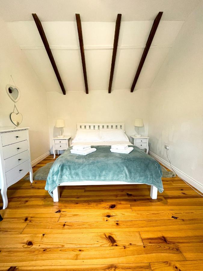 Holmdale Chalet