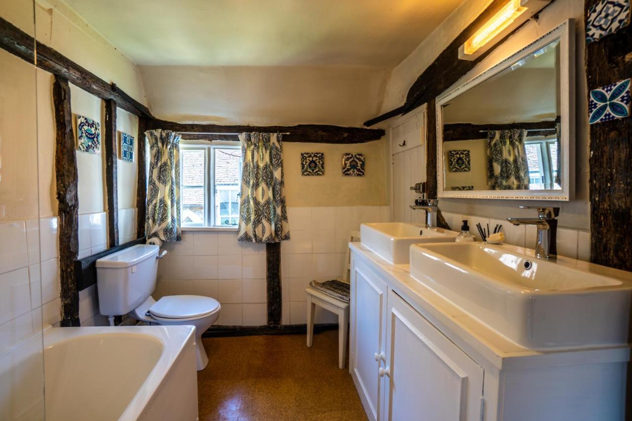 The House With Two Front Doors 3* Rye