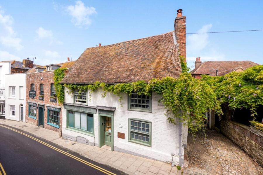 The Tea House Bed & Breakfast
