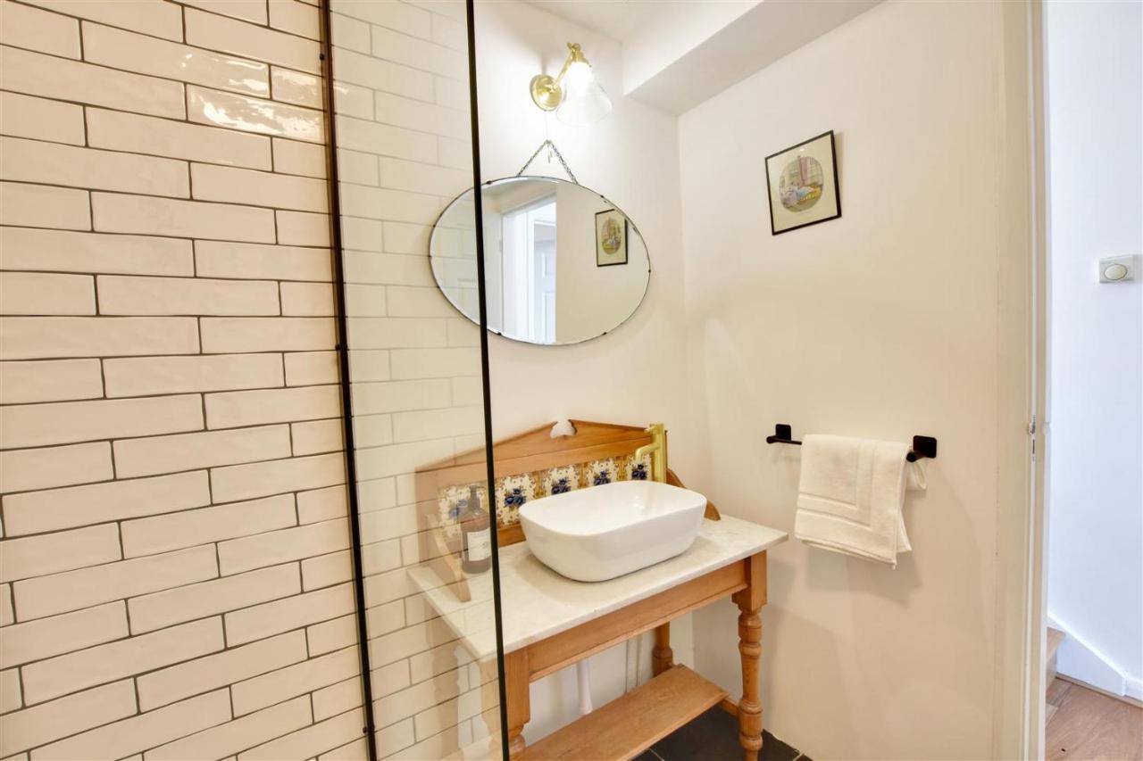 Apartment Nine The Boathouse