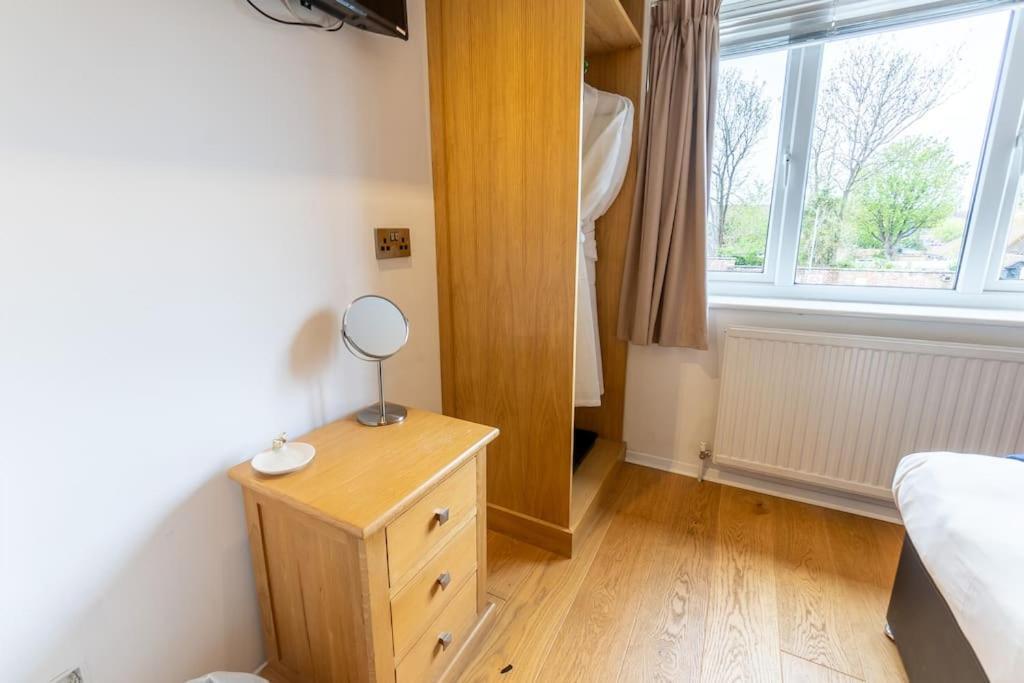 1 Regent Square, - For A Perfect Break *
