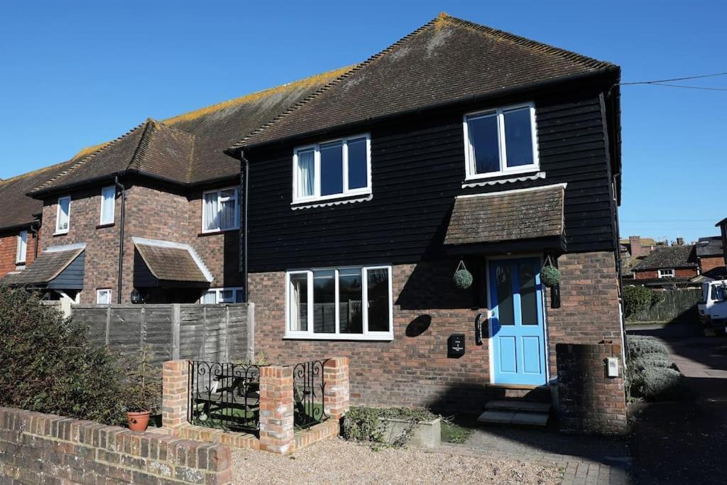 1 Regent Square, - For A Perfect Break * Rye