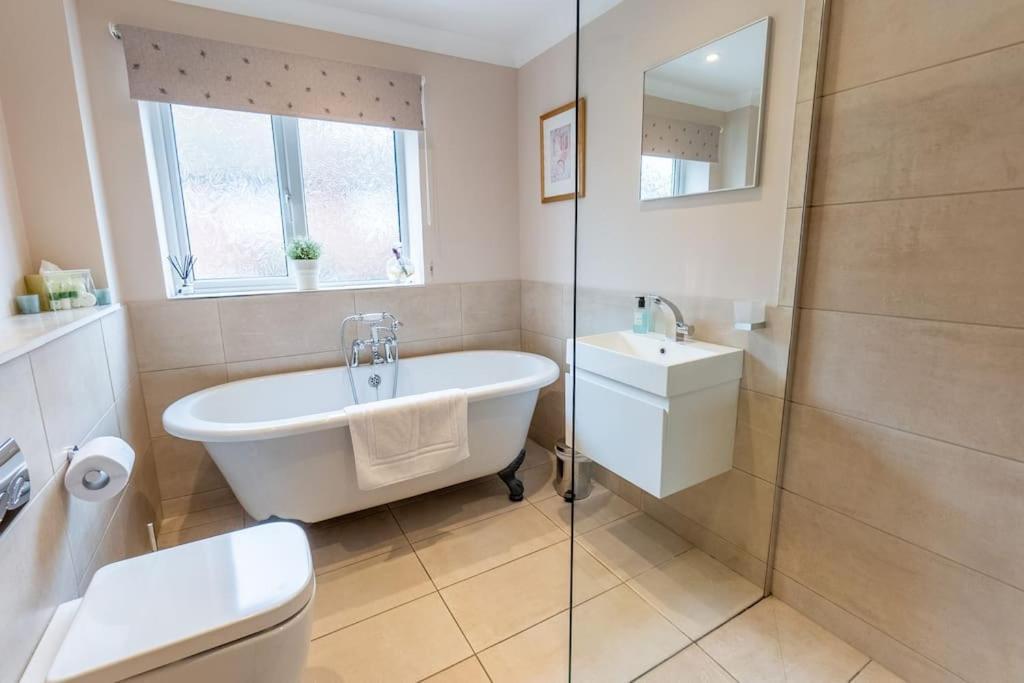 1 Regent Square, - For A Perfect Break Holiday home *