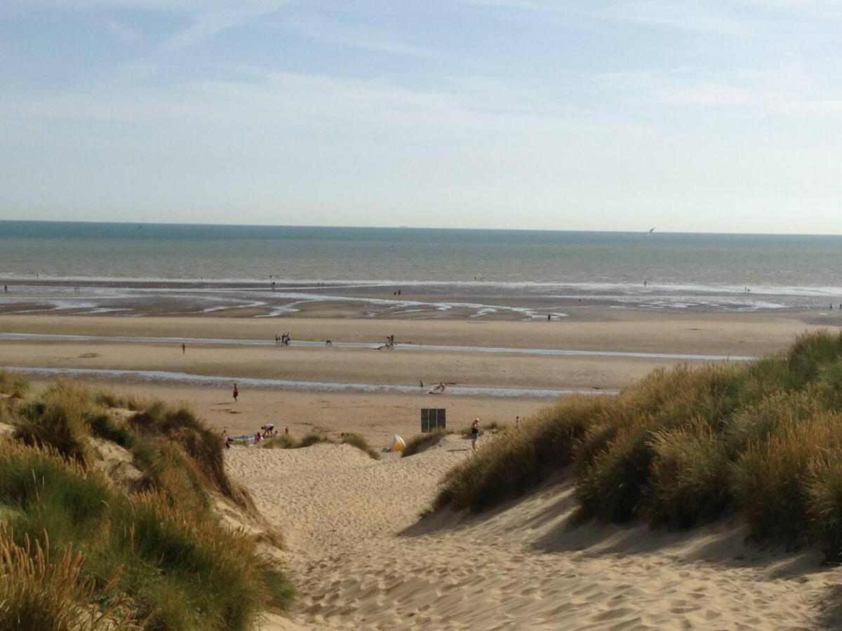 Luxury House In Camber Is 2min Walk !! *