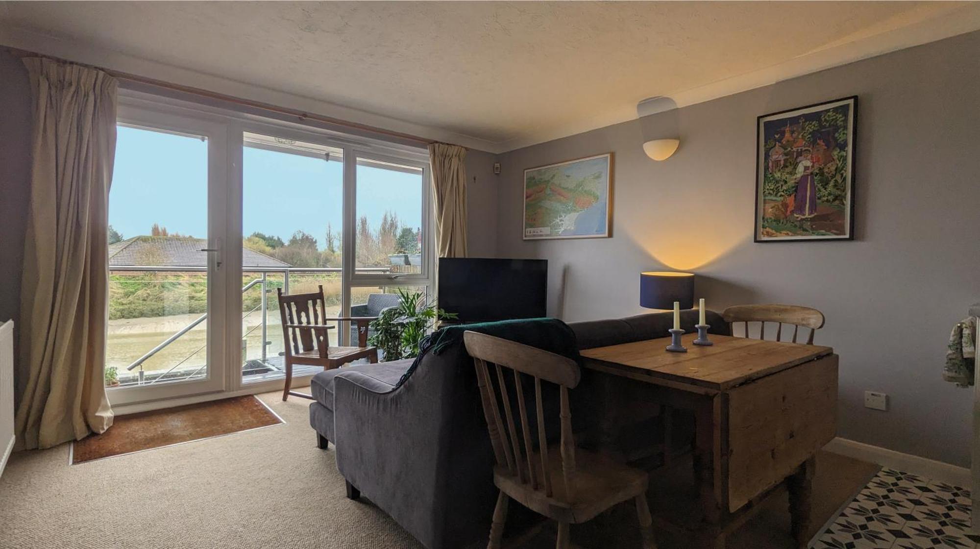 The Boathouse, Apartment *