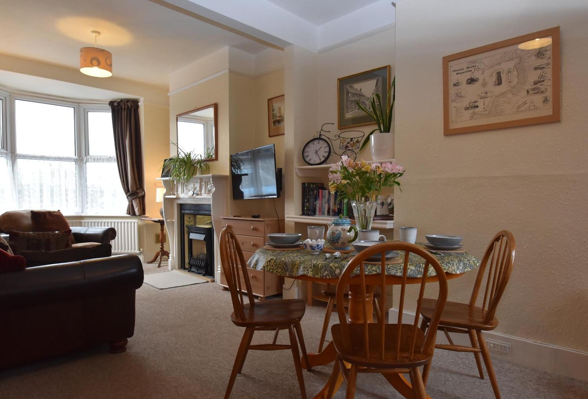 Tilling View With Private Parking Holiday home *