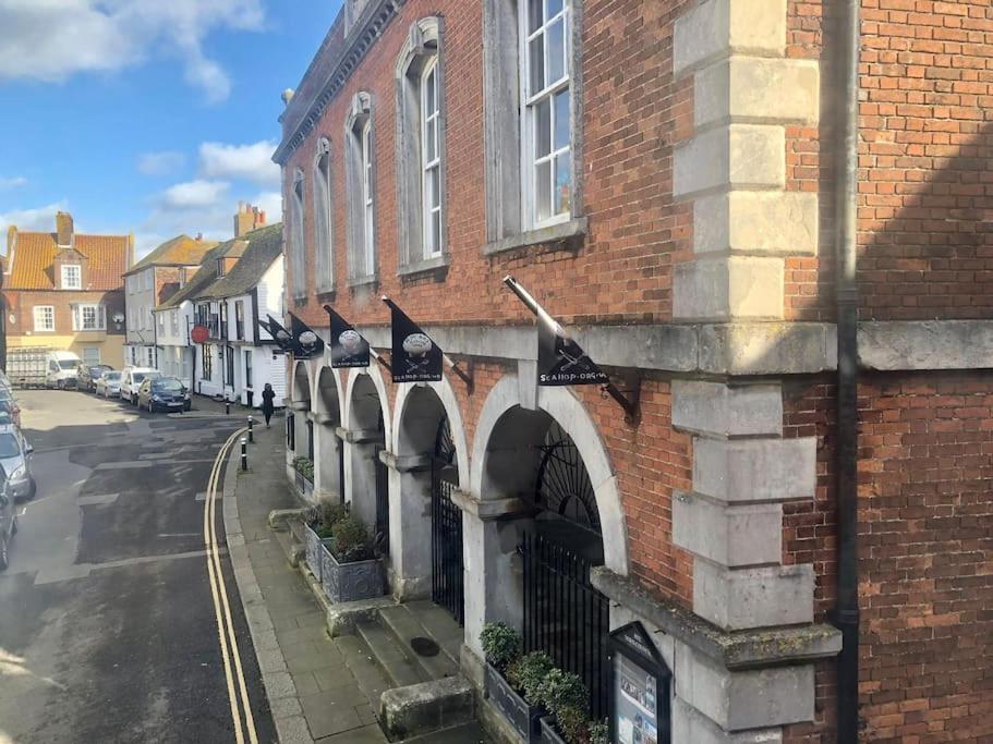 Church View Let - - Sleeps 6 Apartment Rye