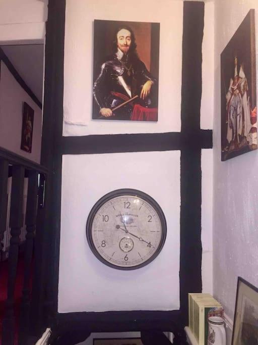 Church View Let - - Sleeps 6 *