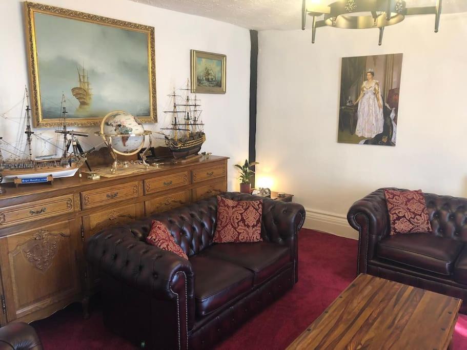 Church View Let - - Sleeps 6 Rye