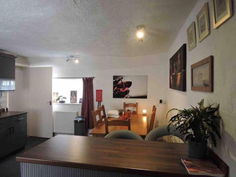 Apartment Church View Let - - Sleeps 6