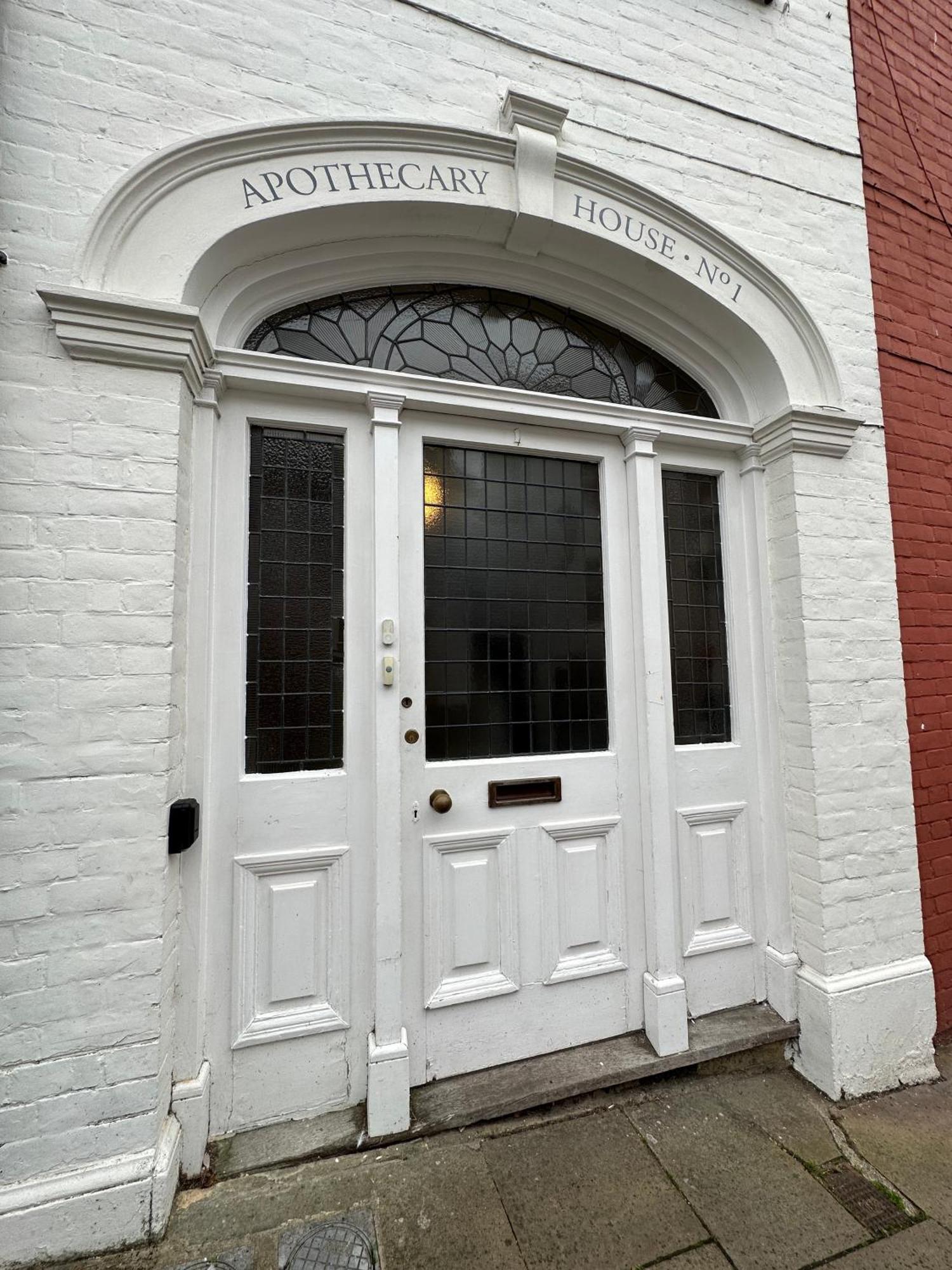 Apartment The Bronte Wing At The Apothecary Rye