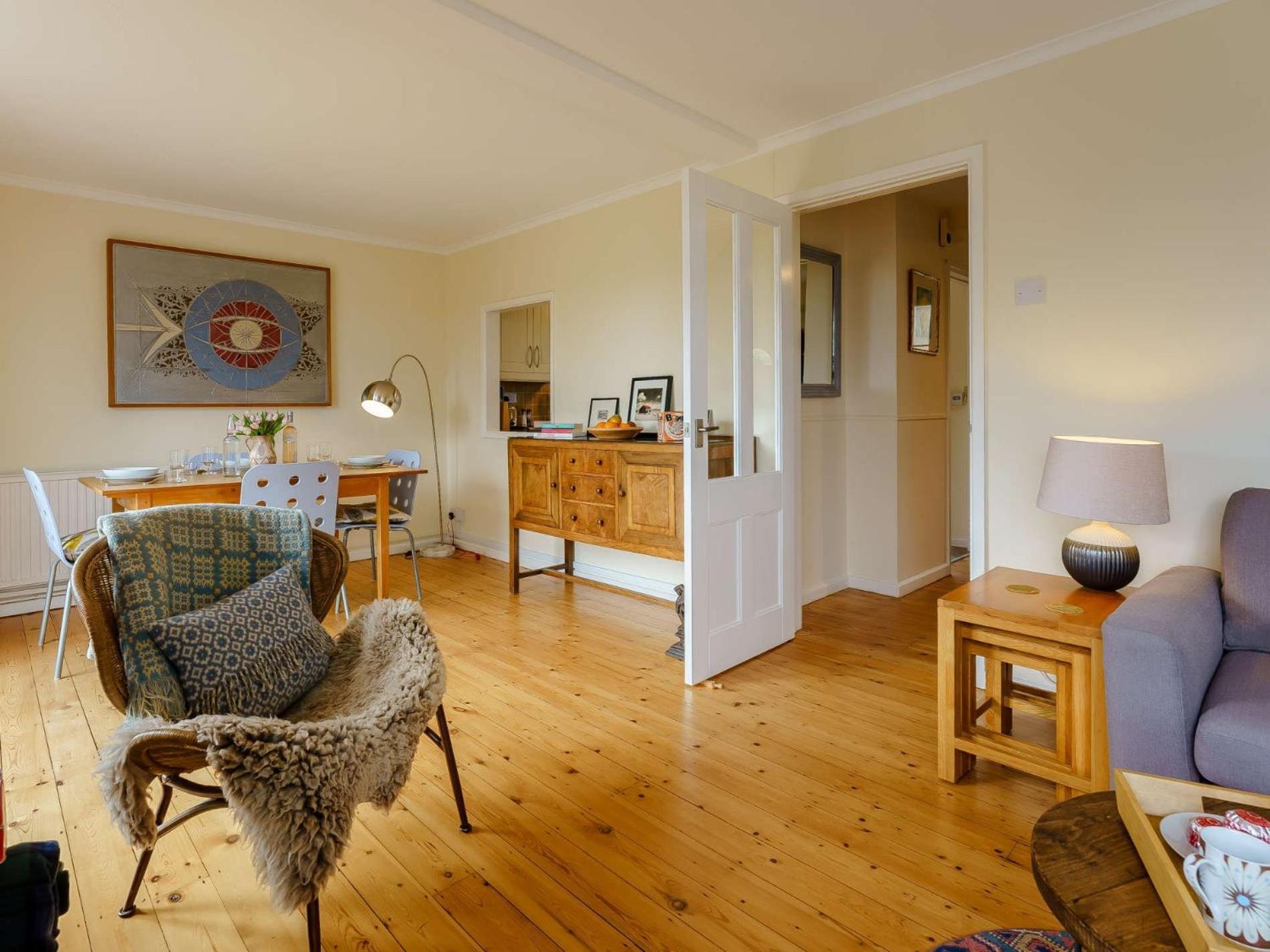 2 Bed In 87042 *
