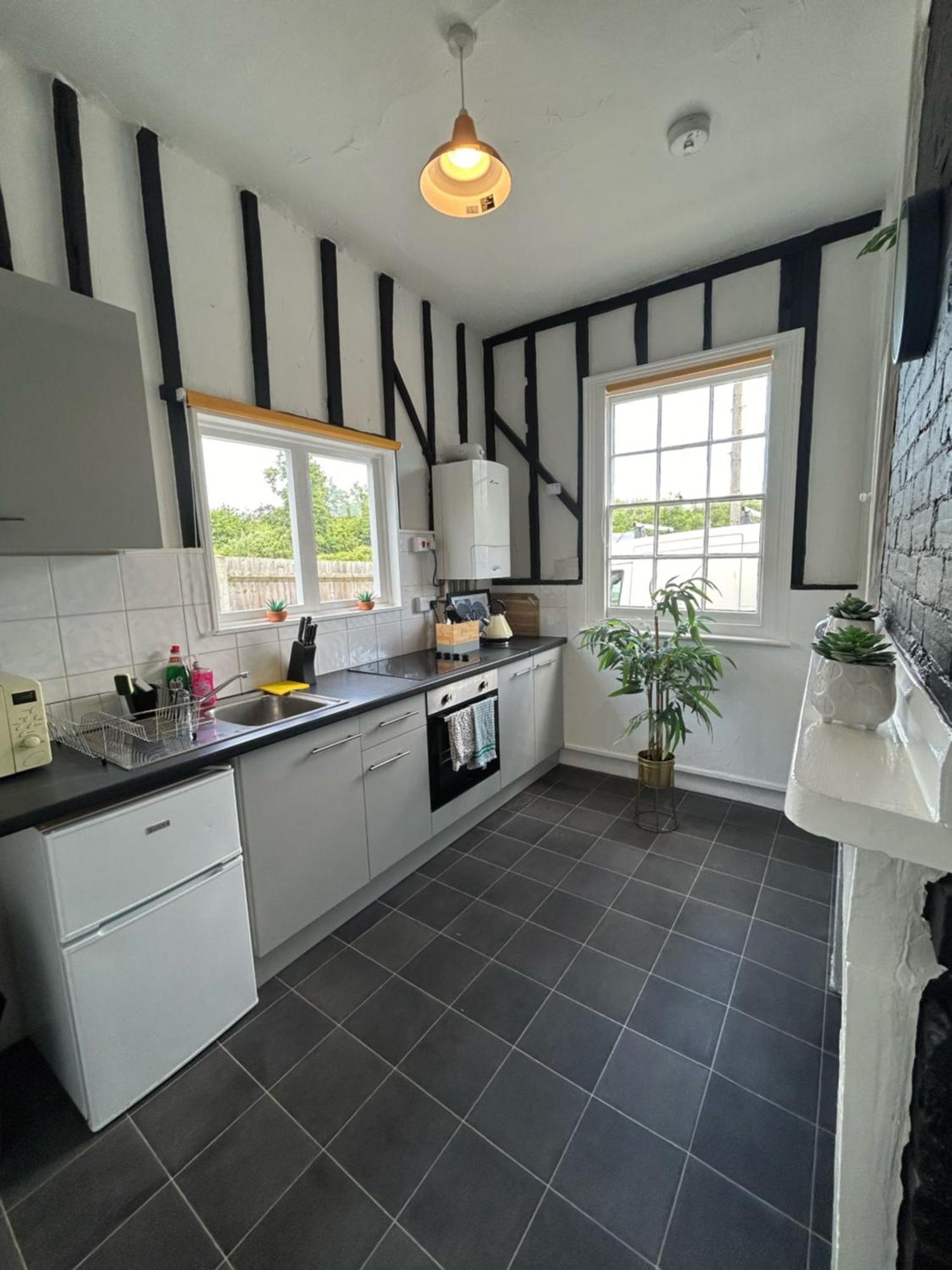 Holiday home Historic Grade 2 Listed With Parking *