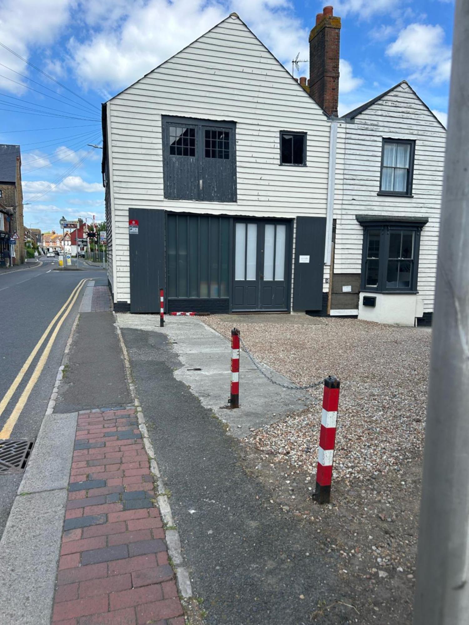 Historic Grade 2 Listed With Parking *