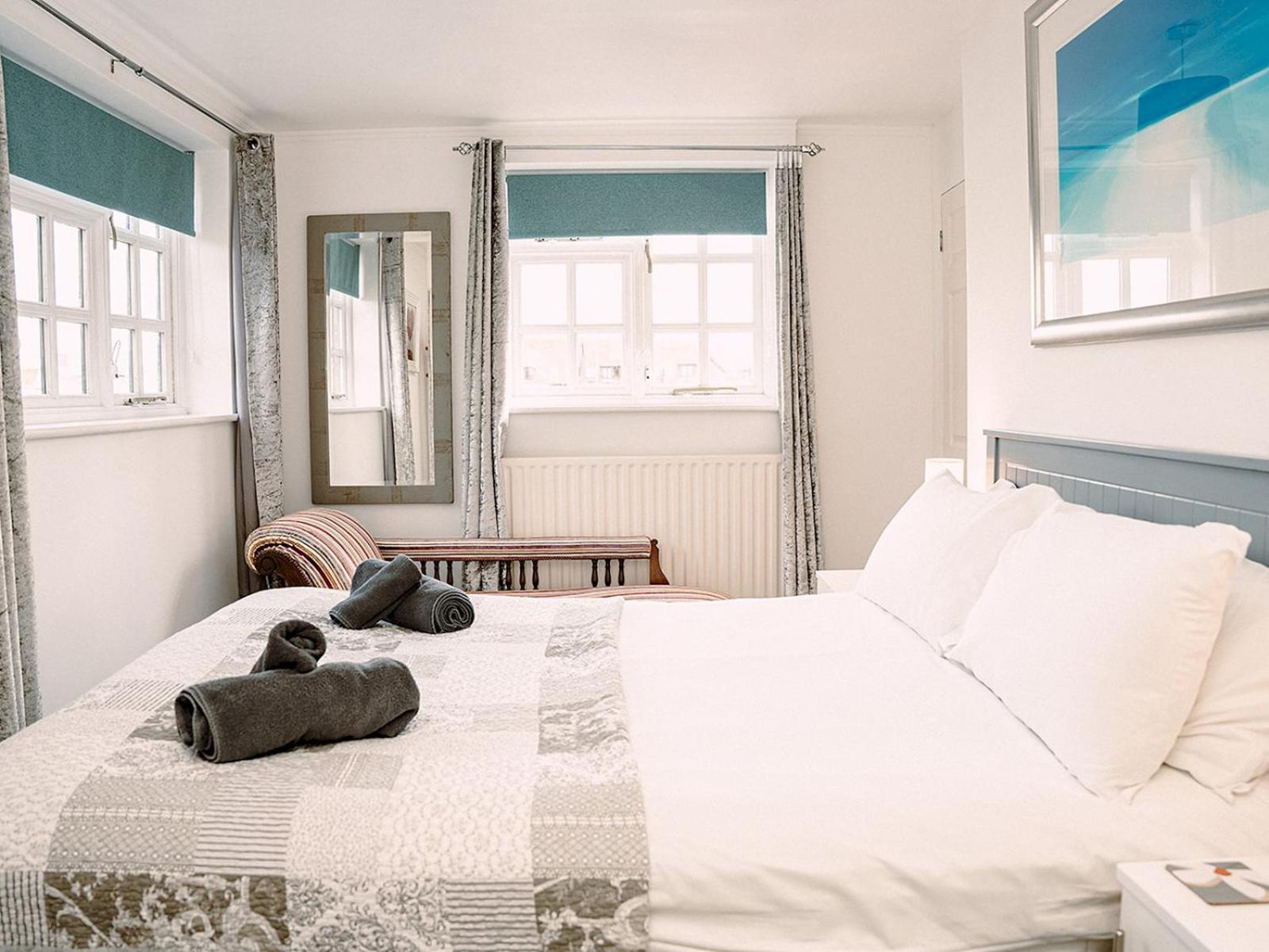 River View - Stunning Garden Flat W Free Parking Pass The Keys Apartment