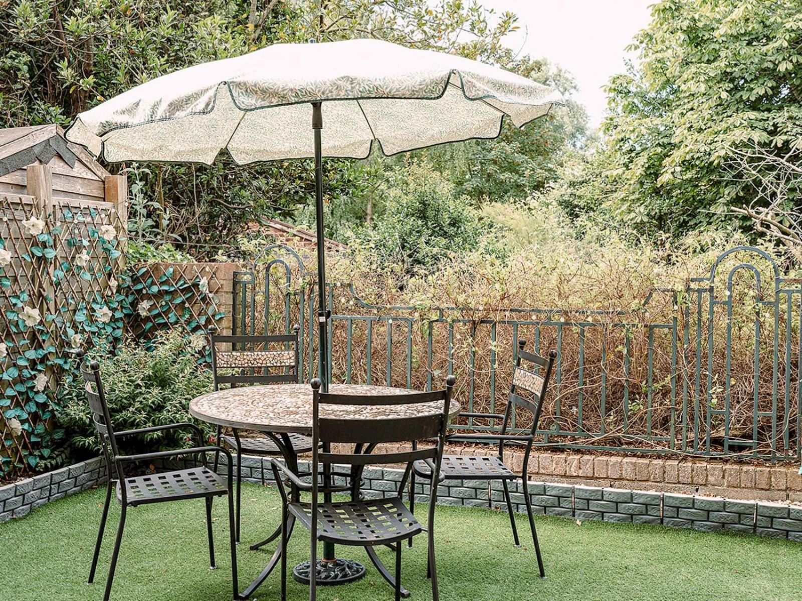 River View - Stunning Garden Flat W Free Parking Pass The Keys *