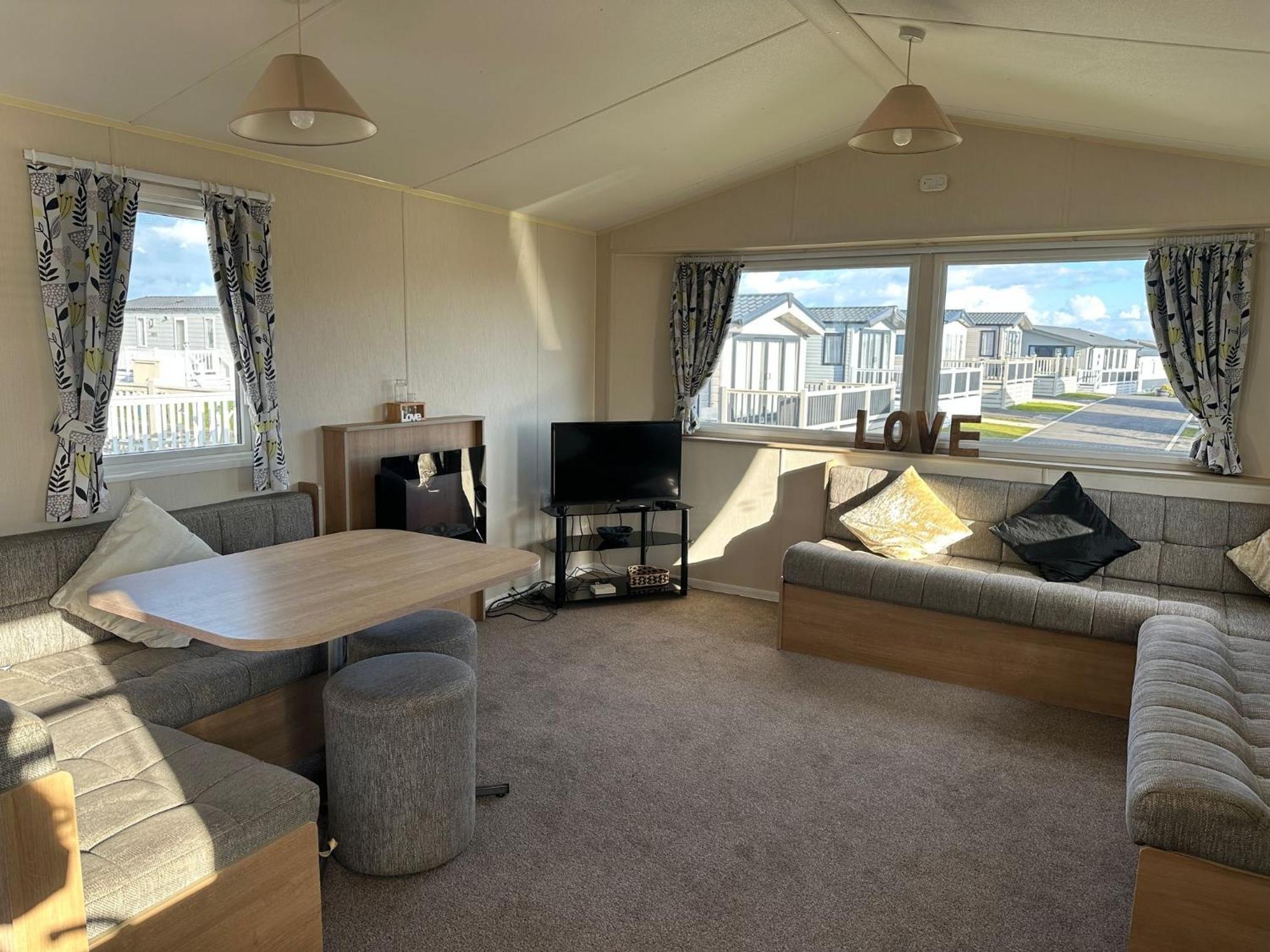 Cosy Static Caravan In Rye! Holiday home